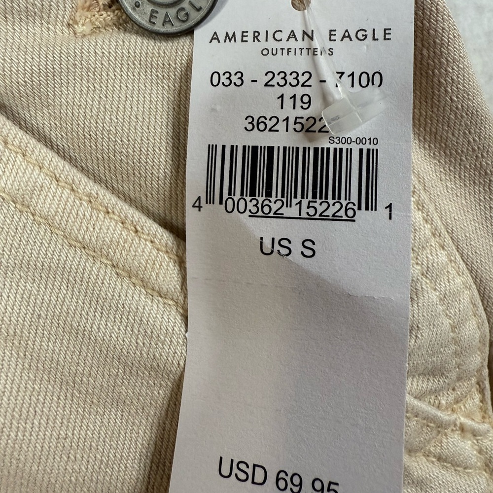 American Eagle Womens Shortalls Small Beige Denim Overall Shorts NWT - Picture 3 of 9